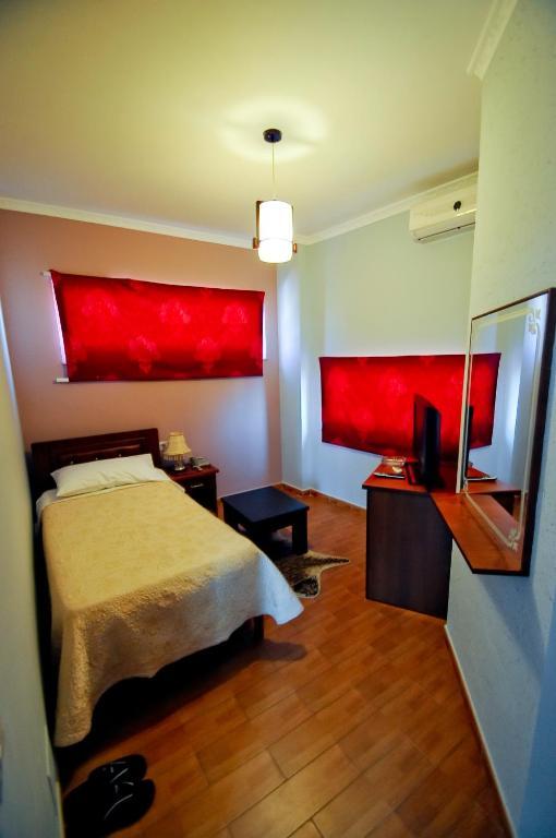 Hotel Lubjana ティラナ エクステリア 写真